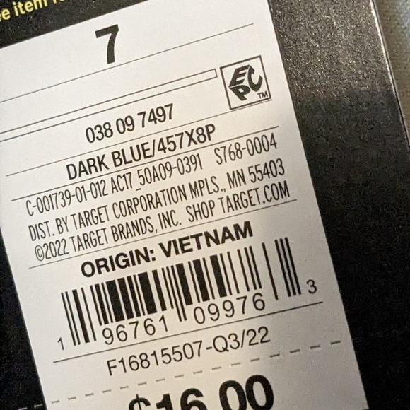 Art Class Boy's Shorts. Size 7. Color is blue green or dark teal. - Picture 4 of 5